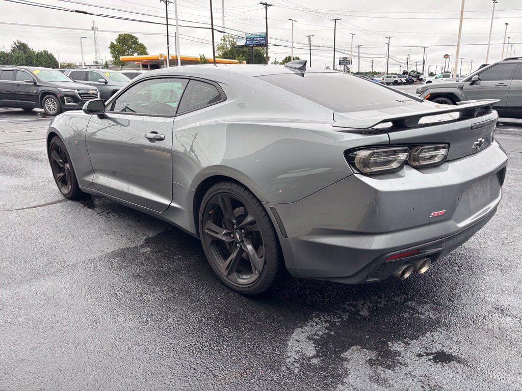 Used 2019 Chevrolet Camaro SS RWD image 7