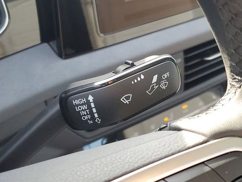 New 2025 Volkswagen Jetta SE image 18