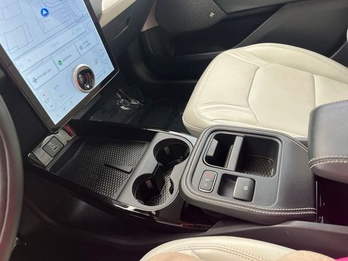 Certified 2025 Ford Mustang Mach-E Premium AWD/4WD image 34