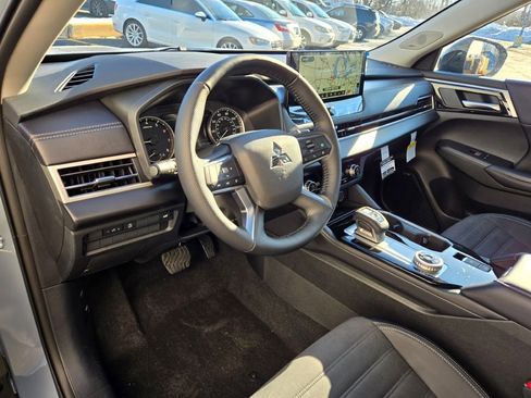 New 2026 Mitsubishi Outlander Trail Edition image 18