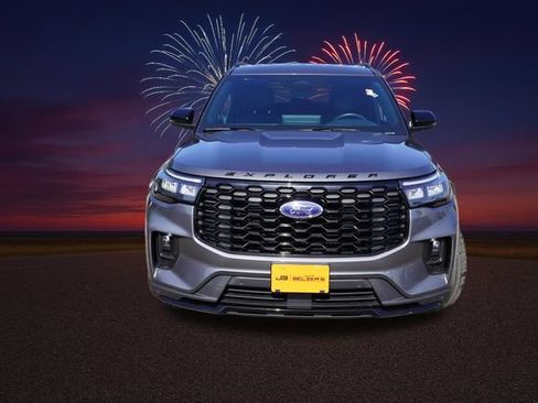 Used 2025 Ford Explorer ST-Line w/ ST-Line Street Pack AWD/4WD image 12