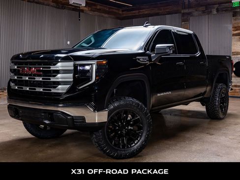 Used 2025 GMC Sierra 1500 SLE w/ X31 Off-Road Package image 5