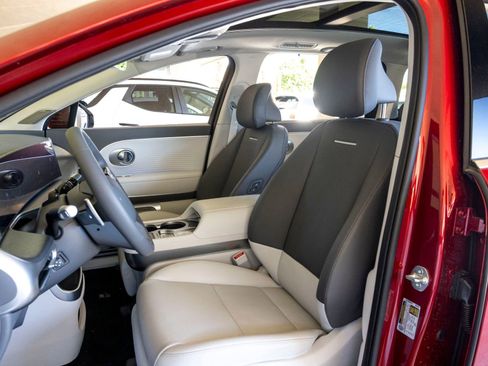 New 2026 Hyundai Ioniq 9 Limited image 14