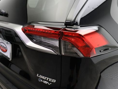 Used 2025 Toyota RAV4 Limited image 9