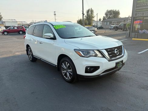 Used 2018 Nissan Pathfinder 4WD image 2