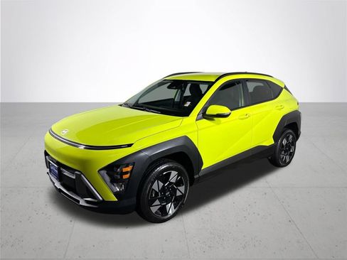 Used 2024 Hyundai Kona SEL AWD/4WD image 2