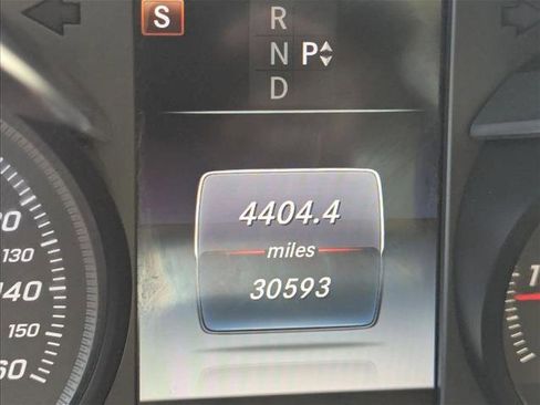 Used 2019 Mercedes-Benz GLC 300 image 10