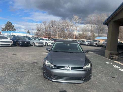Used 2015 Volkswagen Golf SEL image 3