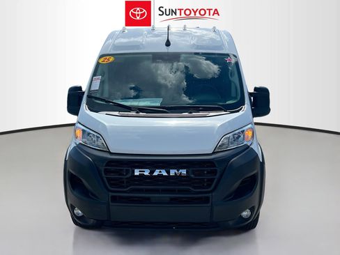 Used 2025 RAM ProMaster 2500 w/ Convenience Group FWD image 10