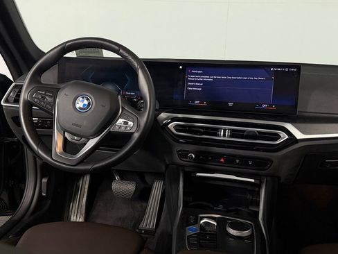 Used 2023 BMW i4 eDrive40 w/ Premium Package image 13