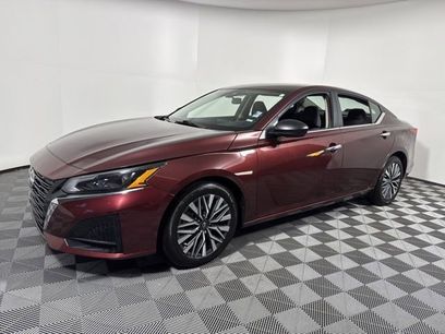 Used 2024 Nissan Altima 2.5 SV