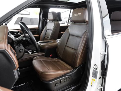Used 2021 Chevrolet Suburban High Country RWD image 34