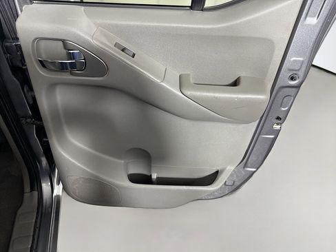Used 2021 Nissan Frontier SV RWD image 28