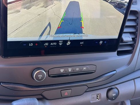 New 2026 Ford Transit 250 148 Medium Roof image 18