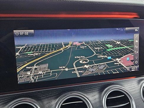 Used 2018 Mercedes-Benz E 300 image 13