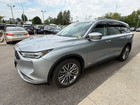 Used 2024 Acura MDX w/ Advance Package AWD/4WD image 3