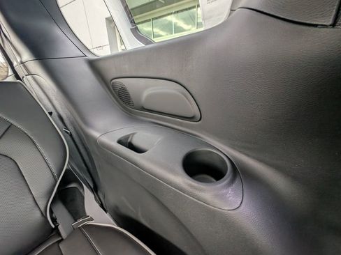 New 2026 Chrysler Pacifica Limited image 39