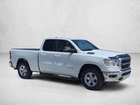 Used 2022 RAM 1500 Big Horn AWD/4WD image 3