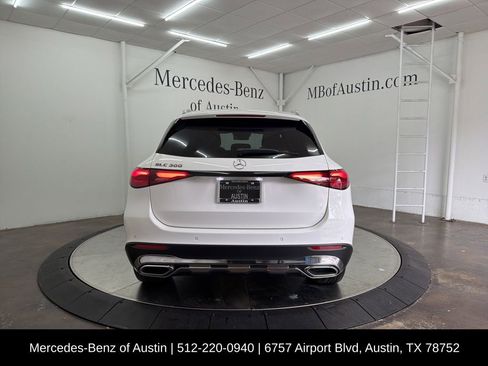 Certified 2025 Mercedes-Benz GLC 300 image 7