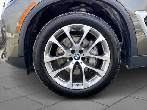 Certified 2025 BMW X5 xDrive40i w/ Climate Comfort Package image 10