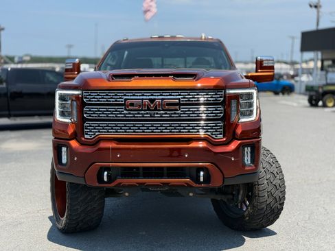 Used 2021 GMC Sierra 2500 Denali w/ Denali Ultimate Package AWD/4WD image 2