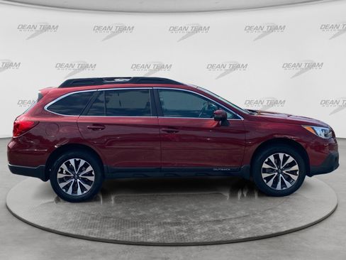 Used 2017 Subaru Outback 2.5i Limited AWD/4WD image 9