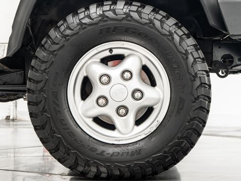Used 1997 Land Rover Defender 90 AWD/4WD image 39