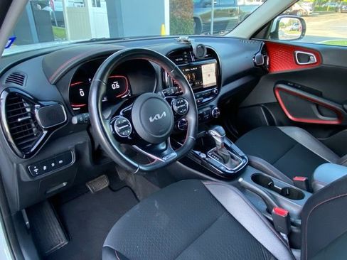 Used 2023 Kia Soul GT-Line image 14