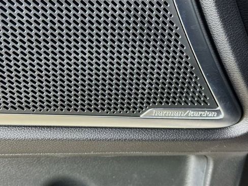 Used 2022 Kia Telluride SX w/ SX Prestige Package image 23