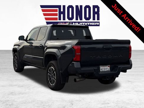 Used 2024 Toyota Tacoma TRD Sport image 3