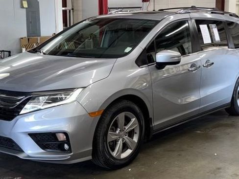 Used 2018 Honda Odyssey EX-L image 2