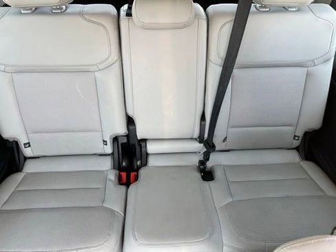 Used 2025 Ford Expedition Platinum AWD/4WD image 27
