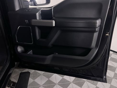 Used 2021 Ford F450 Platinum w/ FX4 Off-Road Package image 33