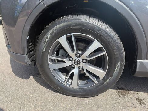 Used 2017 Toyota RAV4 XLE AWD/4WD image 19