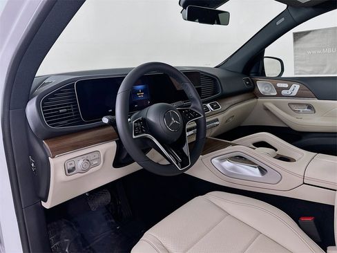 New 2026 Mercedes-Benz GLE 350 4MATIC image 9