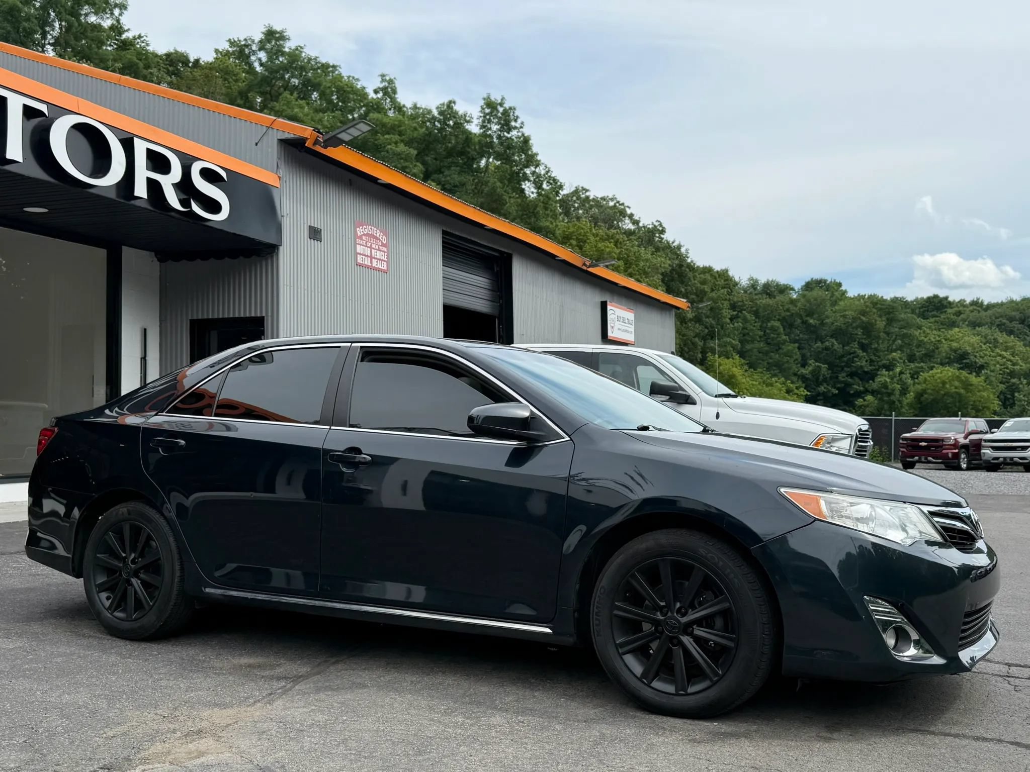 Used 2014 Toyota Camry XLE w/ Convenience Package FWD image 37