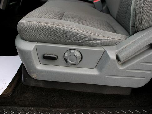 Used 2012 Ford F150 XLT w/ XTR Pkg image 9