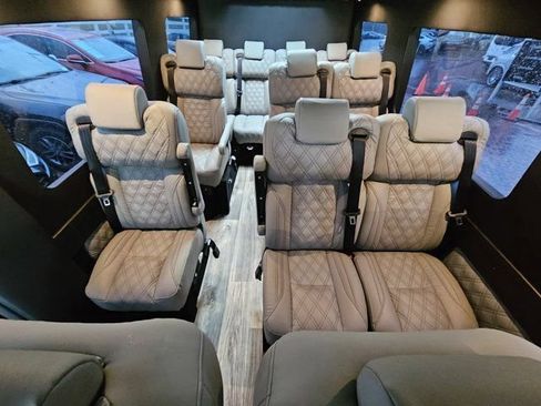 New 2024 Mercedes-Benz Sprinter 3500 image 31