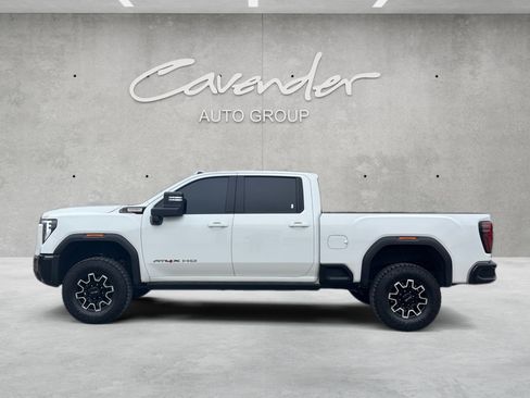 Used 2024 GMC Sierra 2500 AT4X image 11