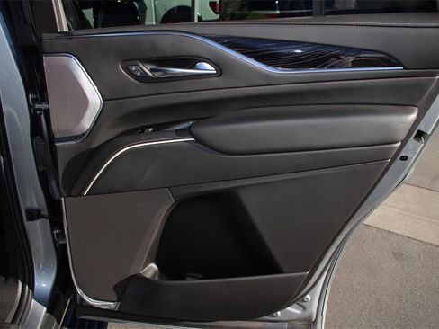 Used 2023 Cadillac Escalade V image 19