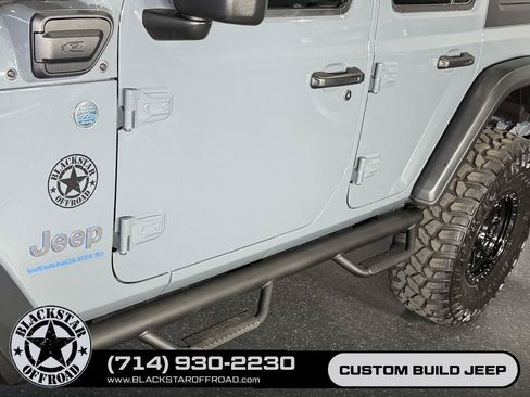 Used 2025 Jeep Wrangler Unlimited Rubicon 4xe AWD/4WD image 8
