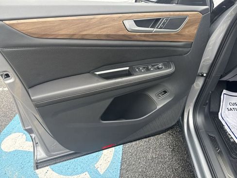 New 2026 Volkswagen Atlas SE image 24