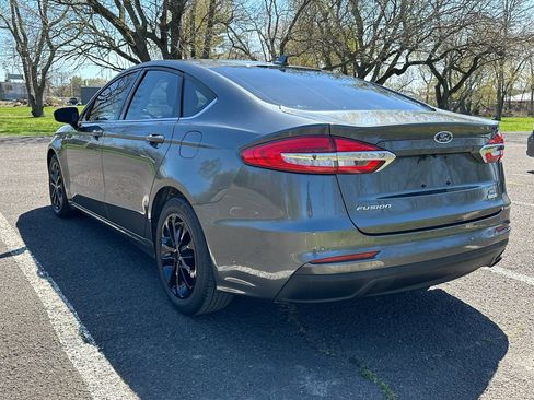 Used 2020 Ford Fusion SE image 6