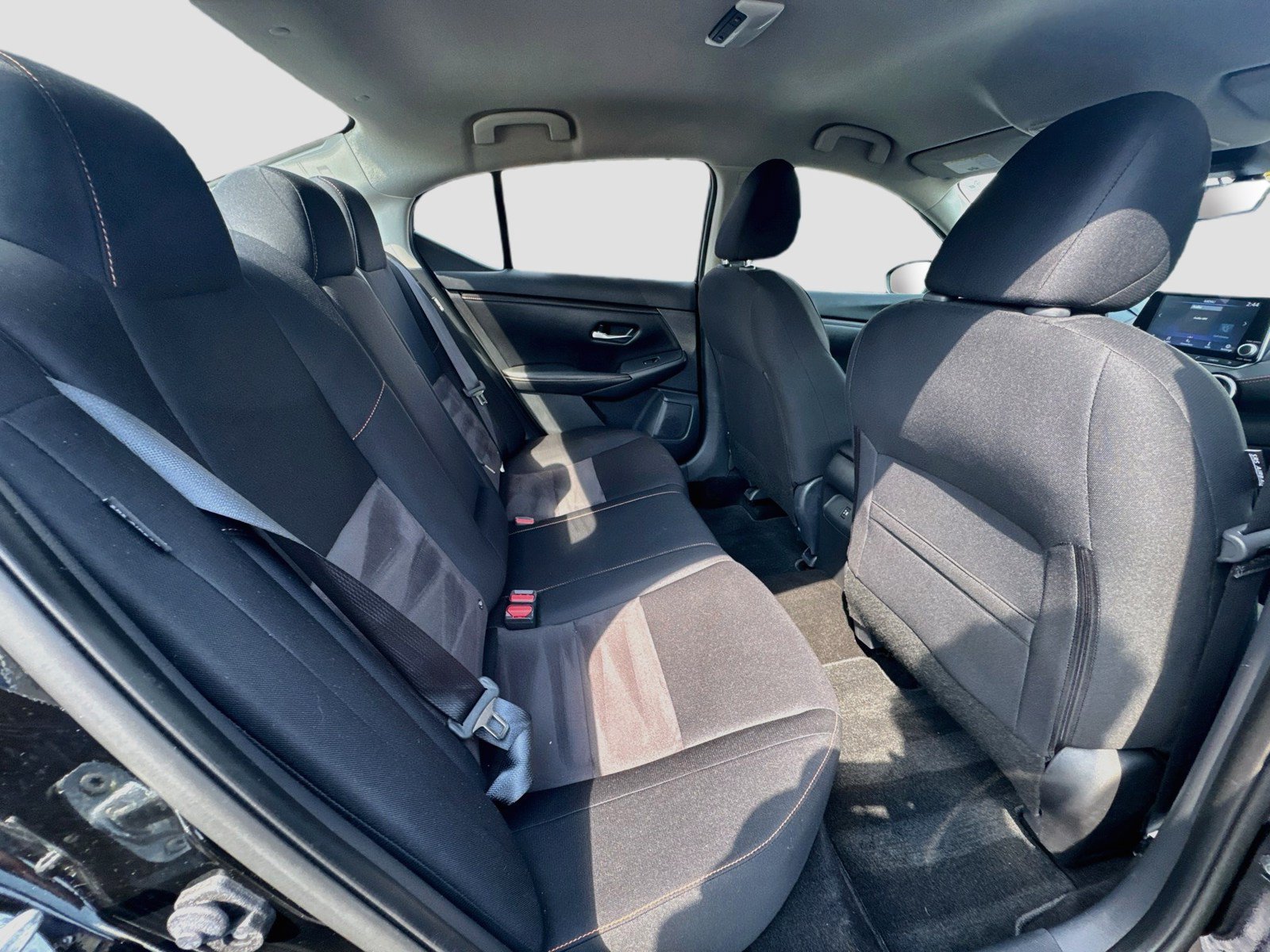 Used 2022 Nissan Sentra SR w/ Electronics Package FWD image 27