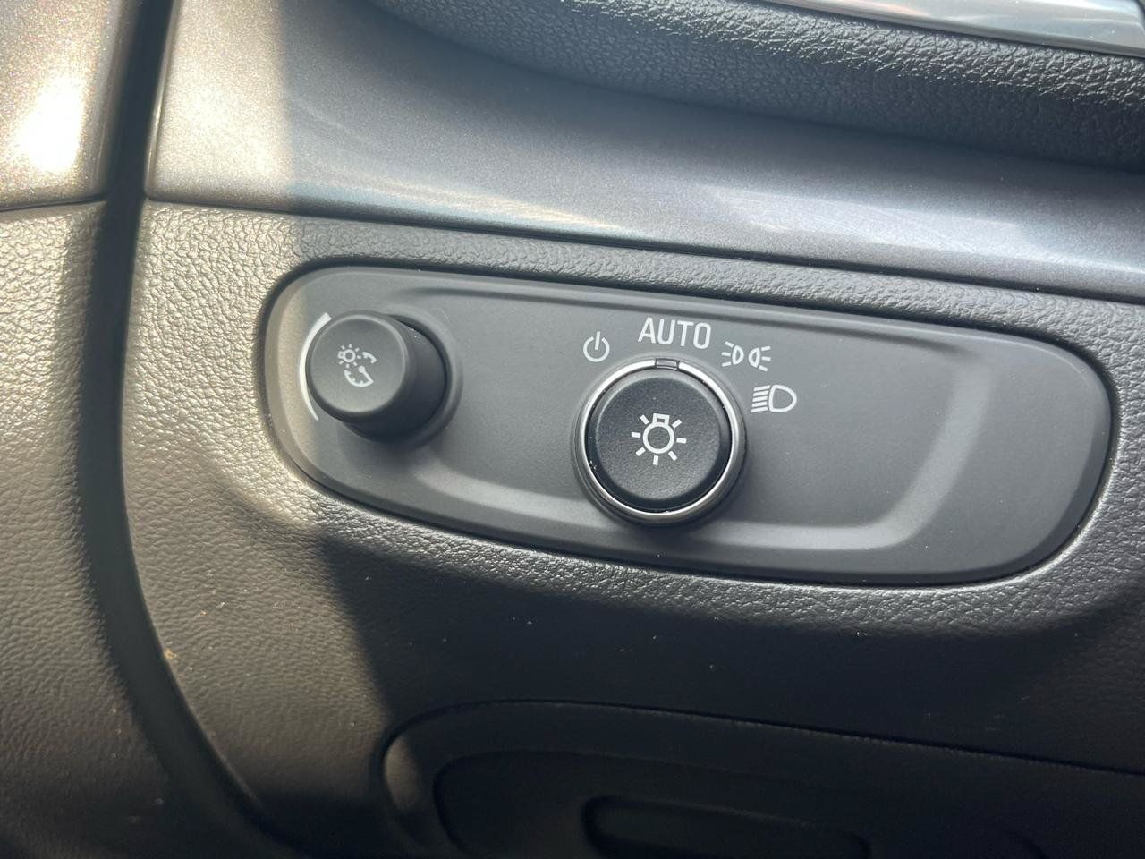 Used 2019 Buick Encore Preferred FWD image 37