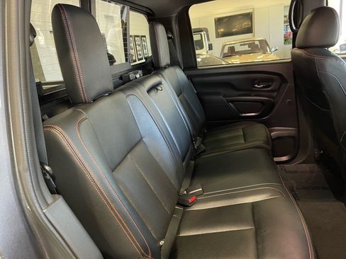 Used 2023 Nissan Titan PRO-4X w/ Pro-4x Convenience Package image 42