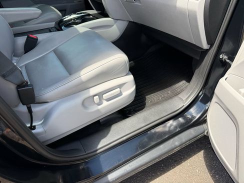 Used 2017 Honda Pilot Touring image 33