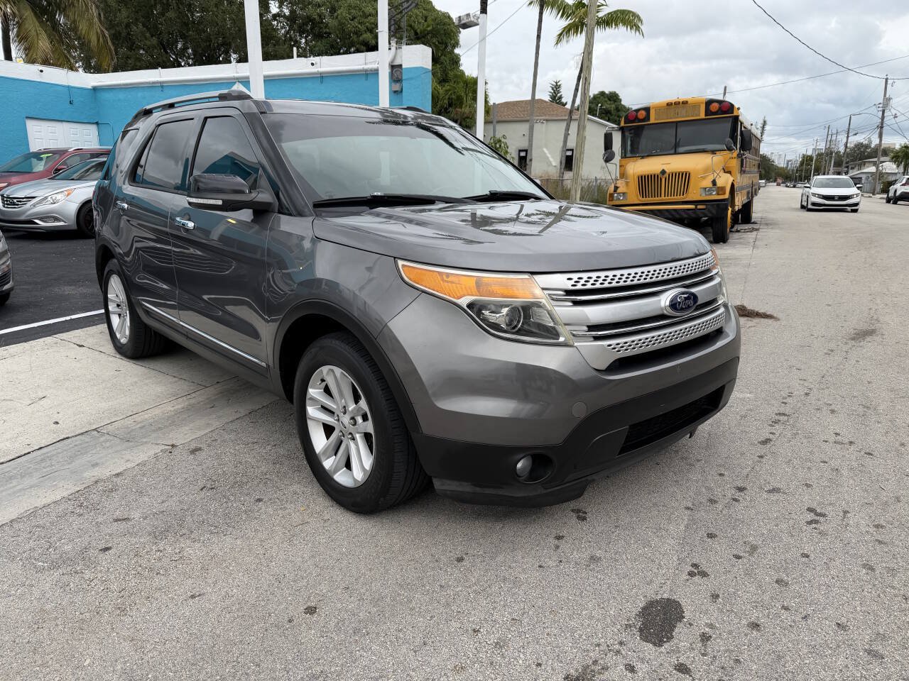 Used 2014 Ford Explorer XLT FWD image 5