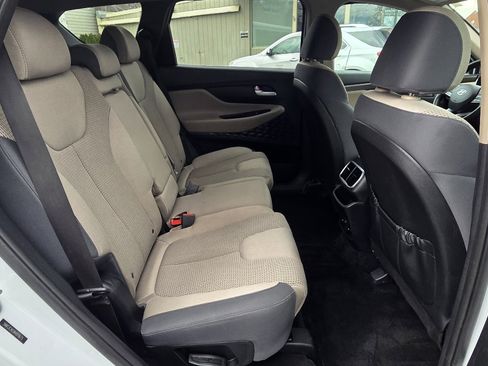 Used 2019 Hyundai Santa Fe SEL image 15