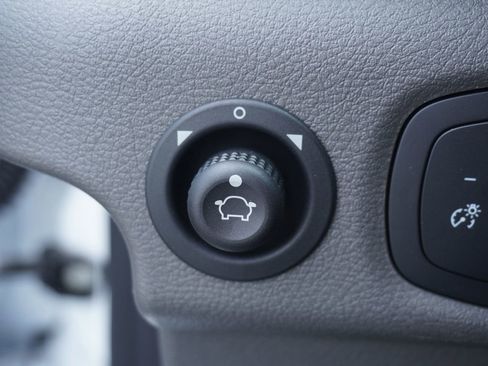 New 2025 Ford Transit 250 148 Medium Roof image 32